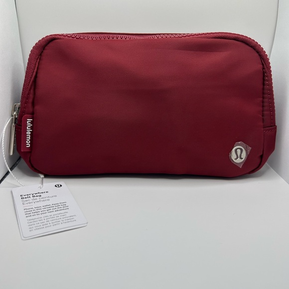 Lululemon Everywhere Belt Bag – Crimson Red - NWT - Picture 1 of 6